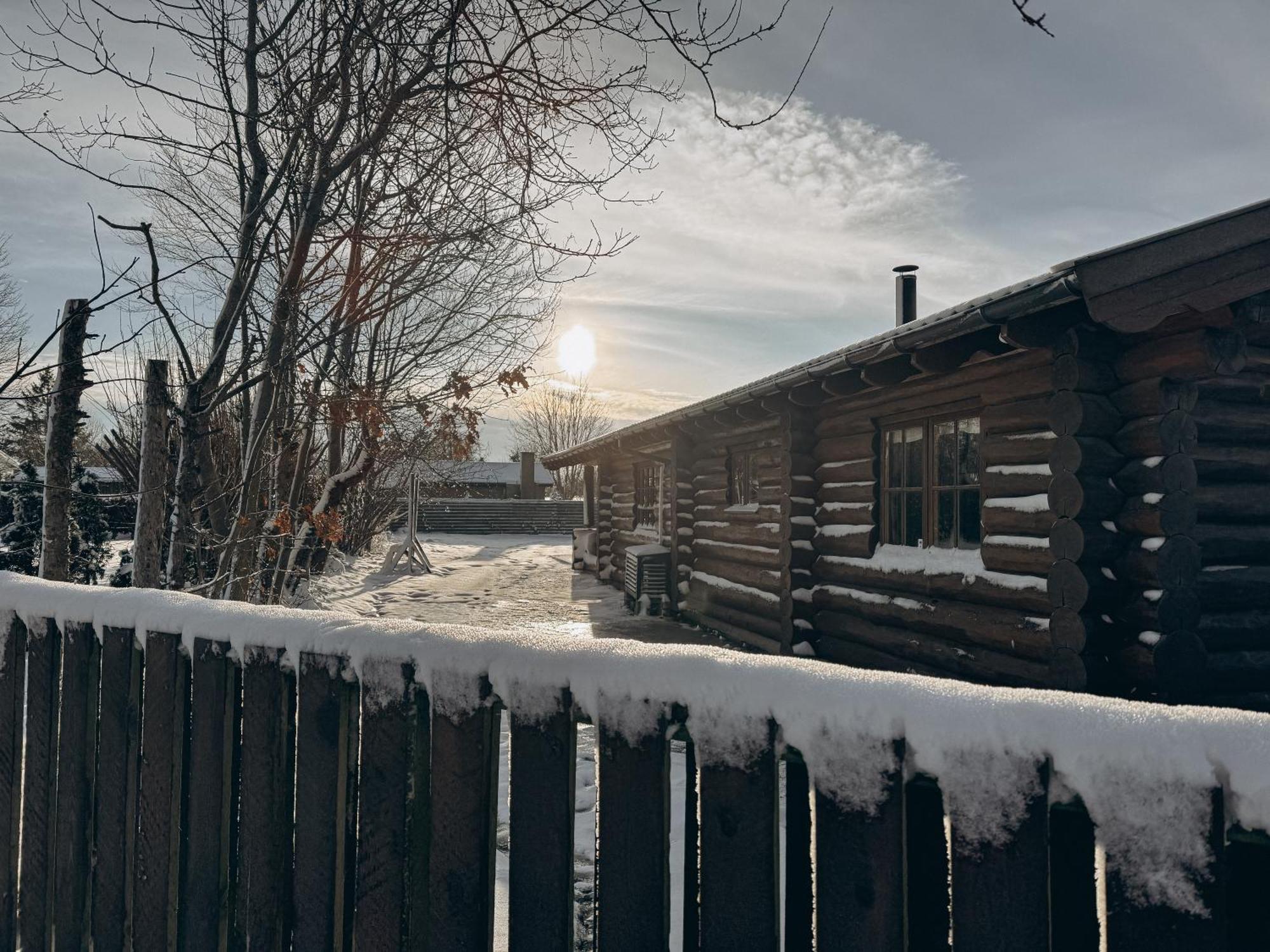 Fjordhygge - Authentic Wood Log Cabin Summerhouse Near Water, Fjord And Forest Jægerspris Exterior foto